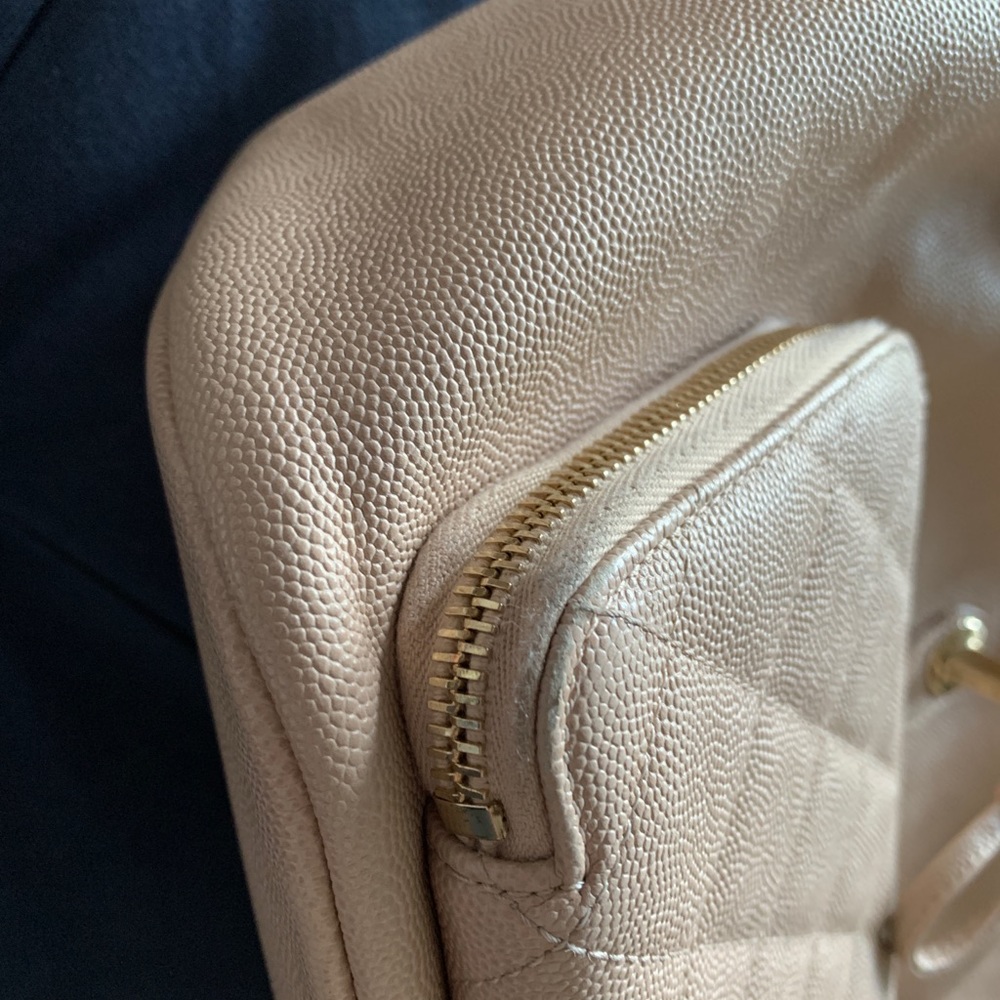 Chanel 18s business affinity backpack beige gold - Picture 4 of 8